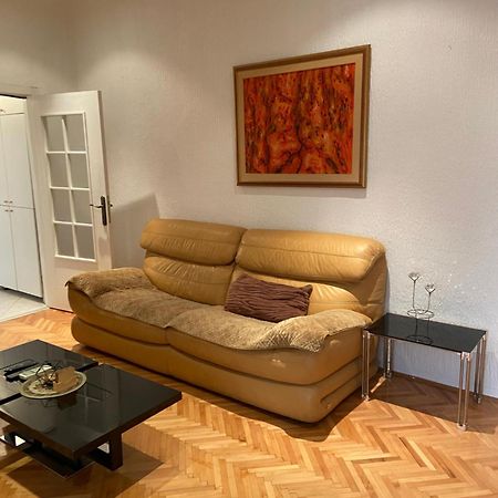 Right In The Heart Of Podgorica! Apartamento Exterior foto